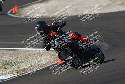 media/Sep-20-2025-TrackDaz (Sat) [[27f0cde673]]/B Group/1020am (Turn 3)/
